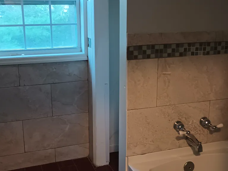 12 Arcadia Ave — Photo 2