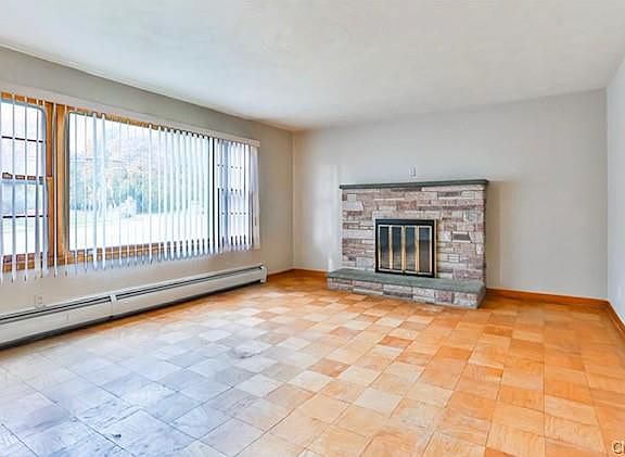 3rd image of 4305 E Genesee St Unit 1