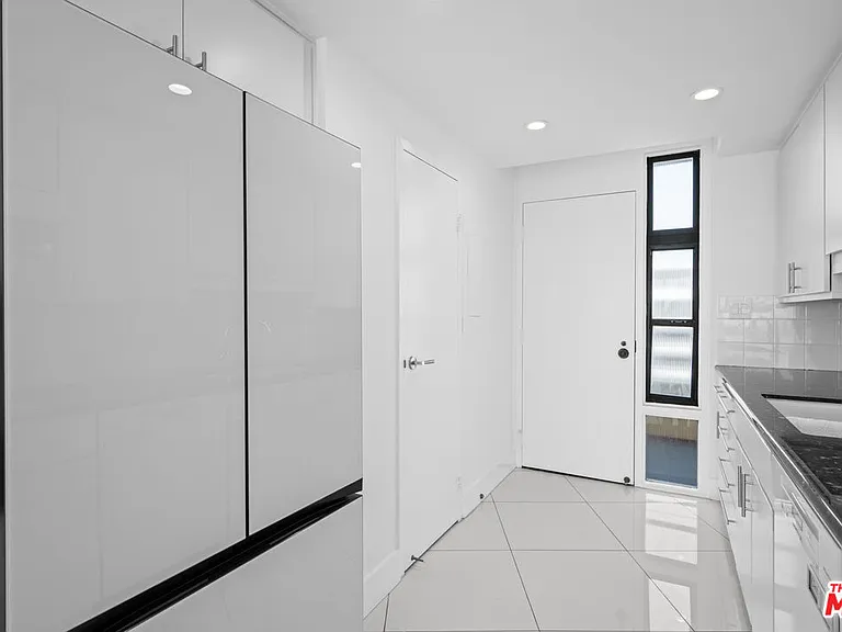 4267 Marina City Dr #Penthouse 4 — Photo 18
