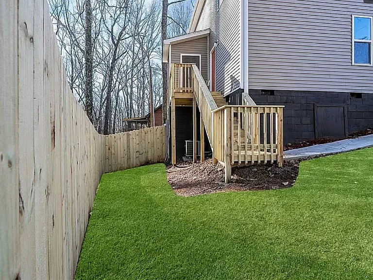 100 Parkstone Dr — Photo 11