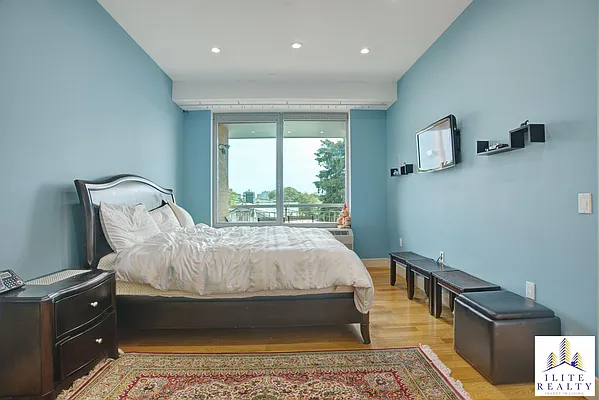Sold by Ilite Realty Inc | media 7
