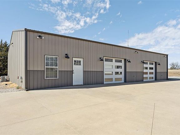 4th image of 26 Orville Rd