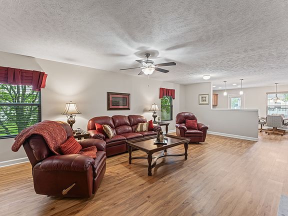 5th image of 362 Campfire Dr