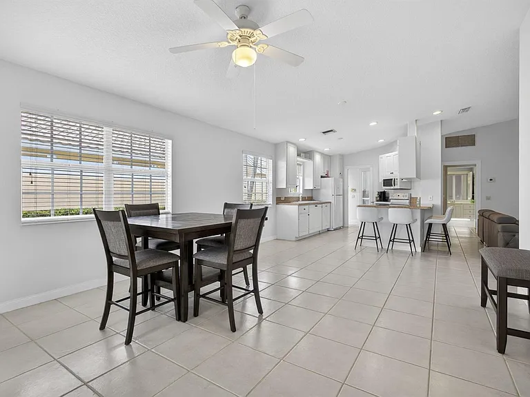 8154 Montserrat Pl — Photo 32