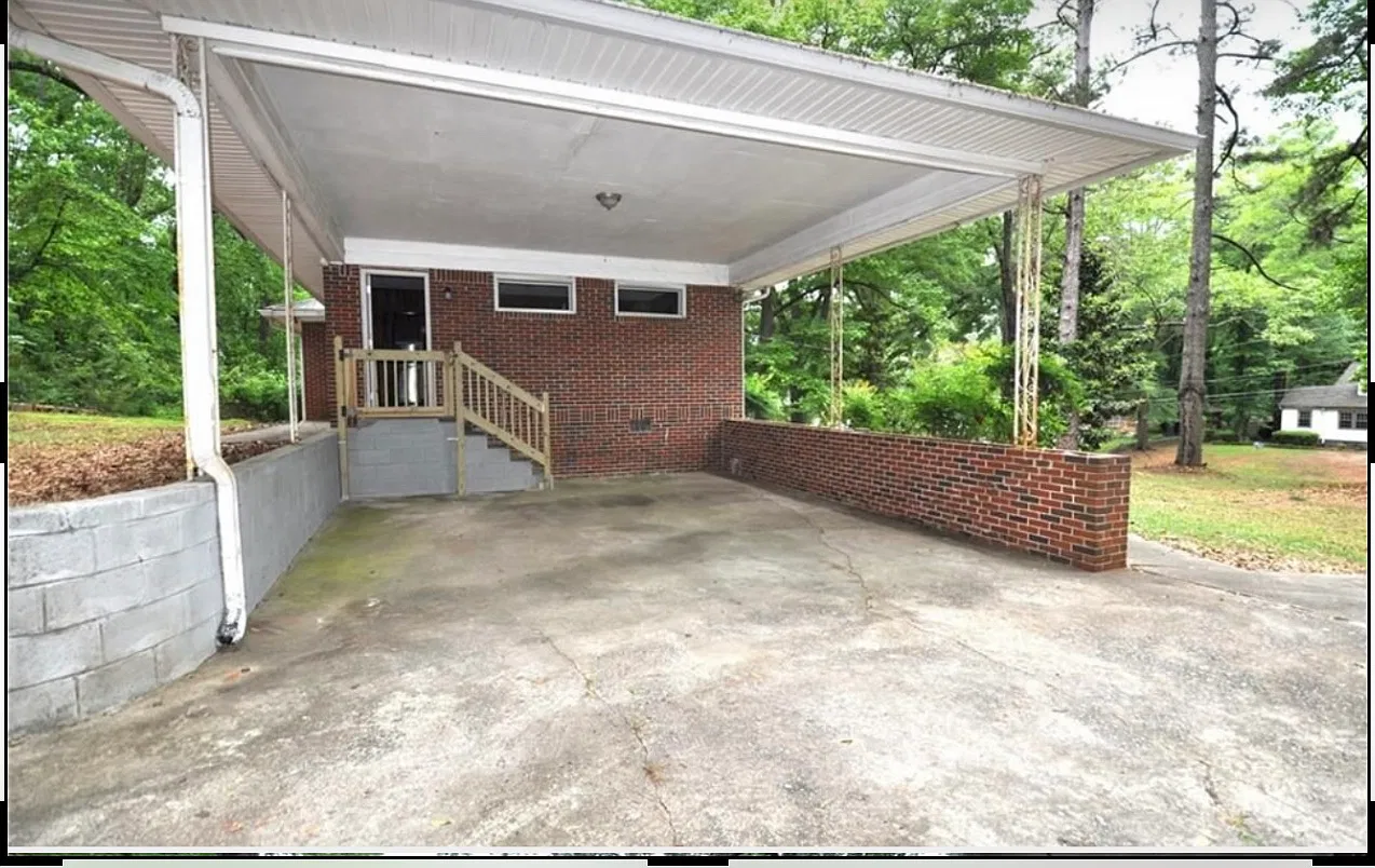 486 Pegg Rd SW — Photo 2