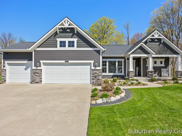 2937 Baywood Dr, Jenison, MI 49428