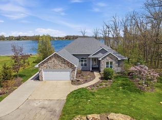 633 S Neumeyer LANE, Brillion, WI 54110