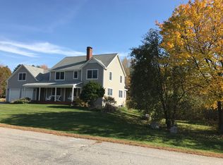 43 Meadow Ln, Cumberland, ME 04021