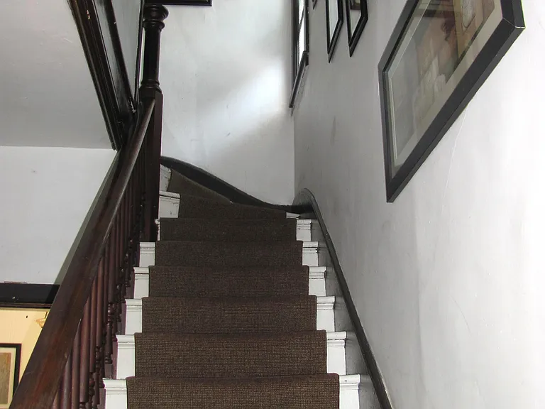 516 E Buffalo St — Photo 8