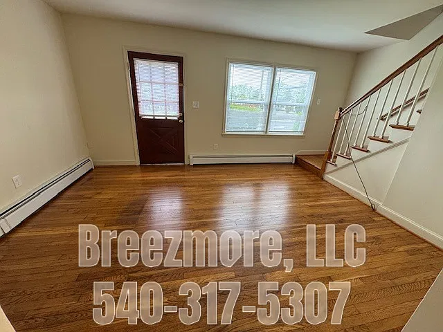3 bed, 1.5 bath, 1100 sqft, $1,800 — Photo 4