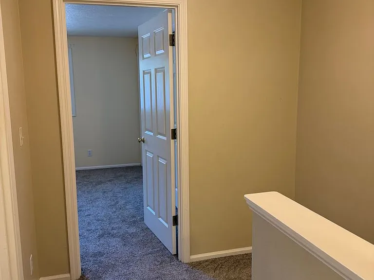 1638 Fetters Loop — Photo 18