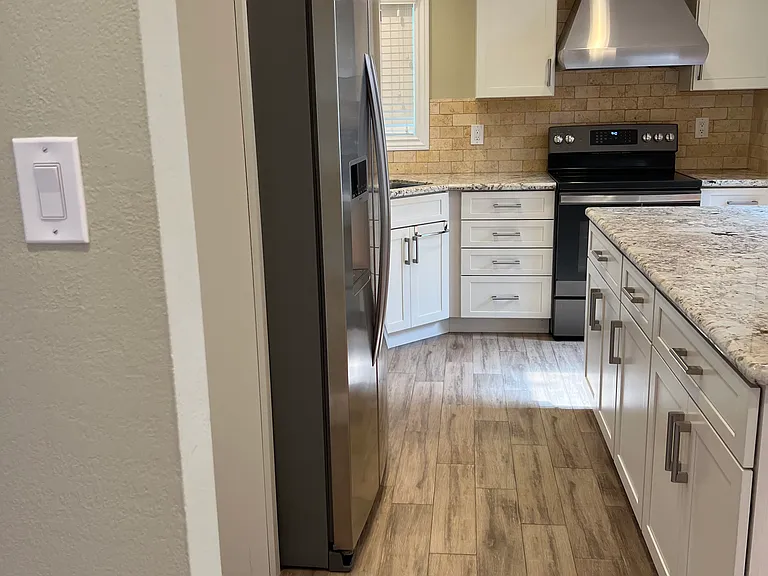 143 Highland Oaks Dr — Photo 5