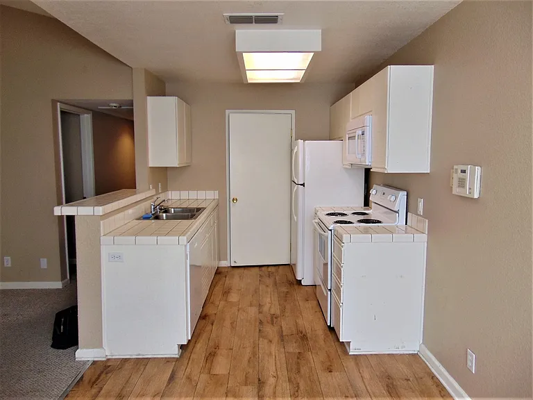 7016 Stagecoach Rd #G — Photo 3