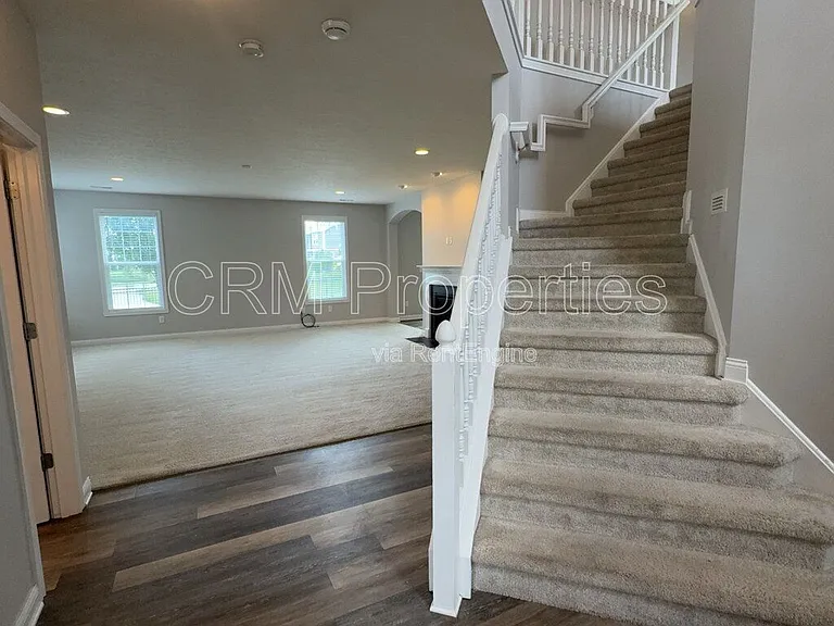 6311 Burgin Dr — Photo 8
