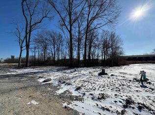 9 Blue Bird Pie Rd, Mitchell, IN 47446