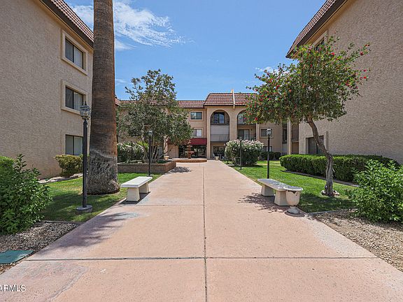 2nd image of 3033 E DEVONSHIRE Avenue #2025