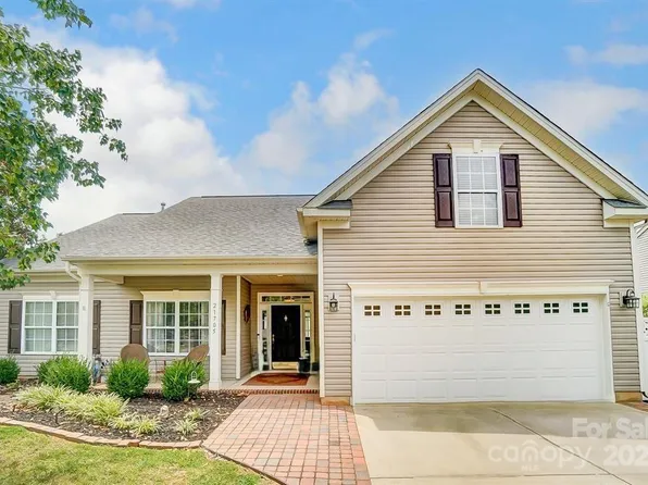 21705 Torrence Chapel Rd, Cornelius, NC 28031
