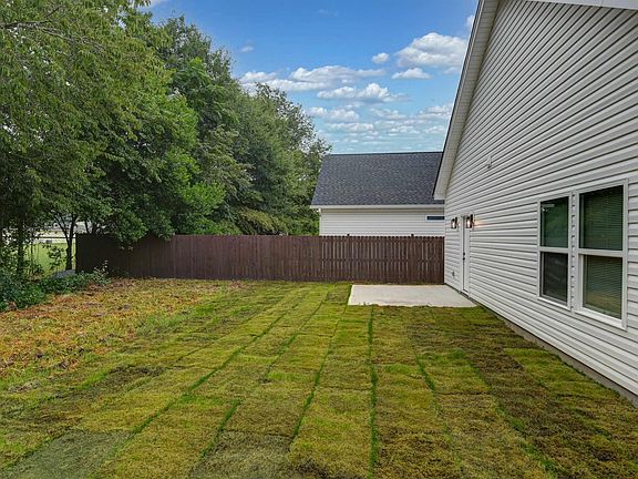 4th image of 399 Terrace Way