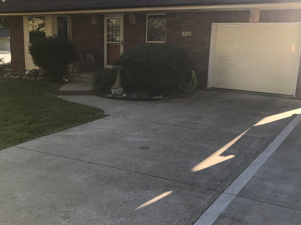 1st image of 2208 Chambers Ave