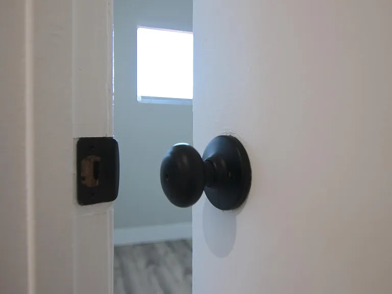 120 Roswell Ave #12 — Photo 79
