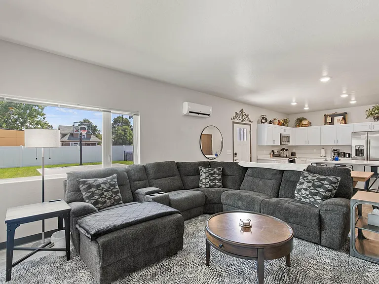1911 W Boone Ave #3 — Photo 9