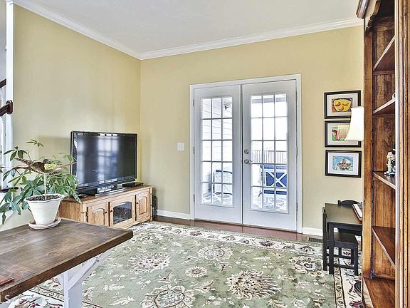 5th image of 802 Southern Shore Dr