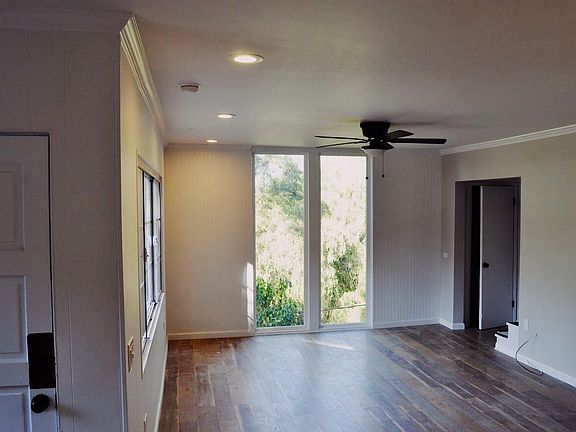 2nd image of 2104 Cove Ave