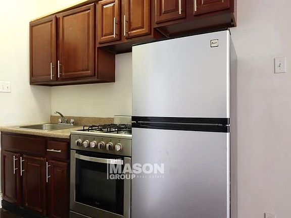 5th image of 533 E 81st St APT 4D