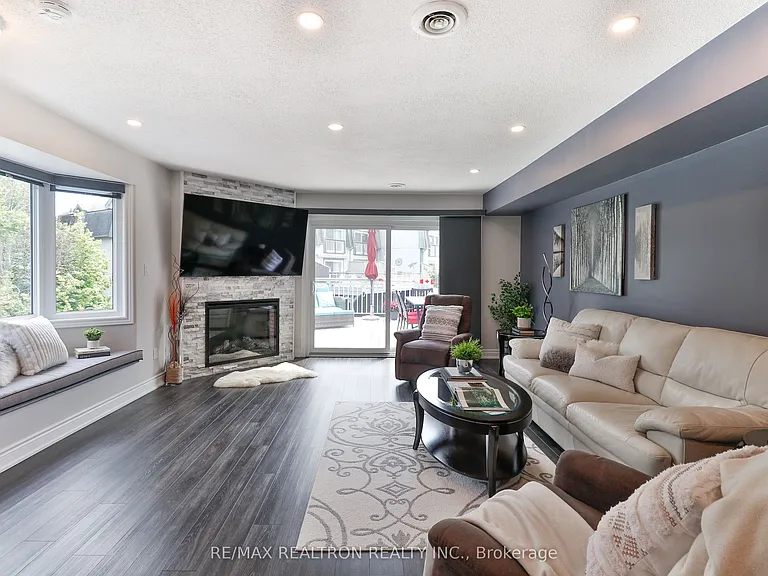 24 Laguna Pkwy #7 — Photo 6
