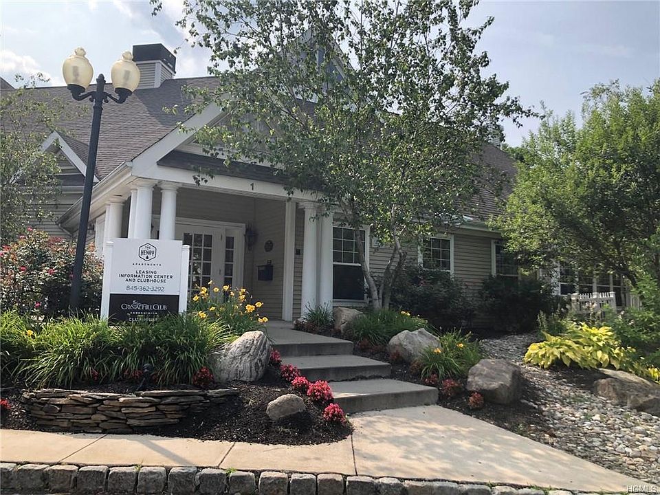 1st image of 101 Crystal Hill Dr