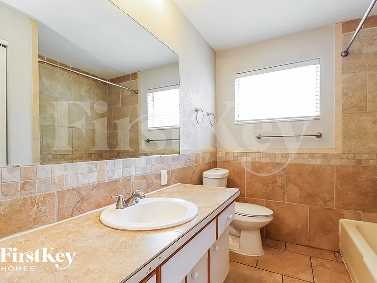 14300 Iroquois Ave — Photo 16