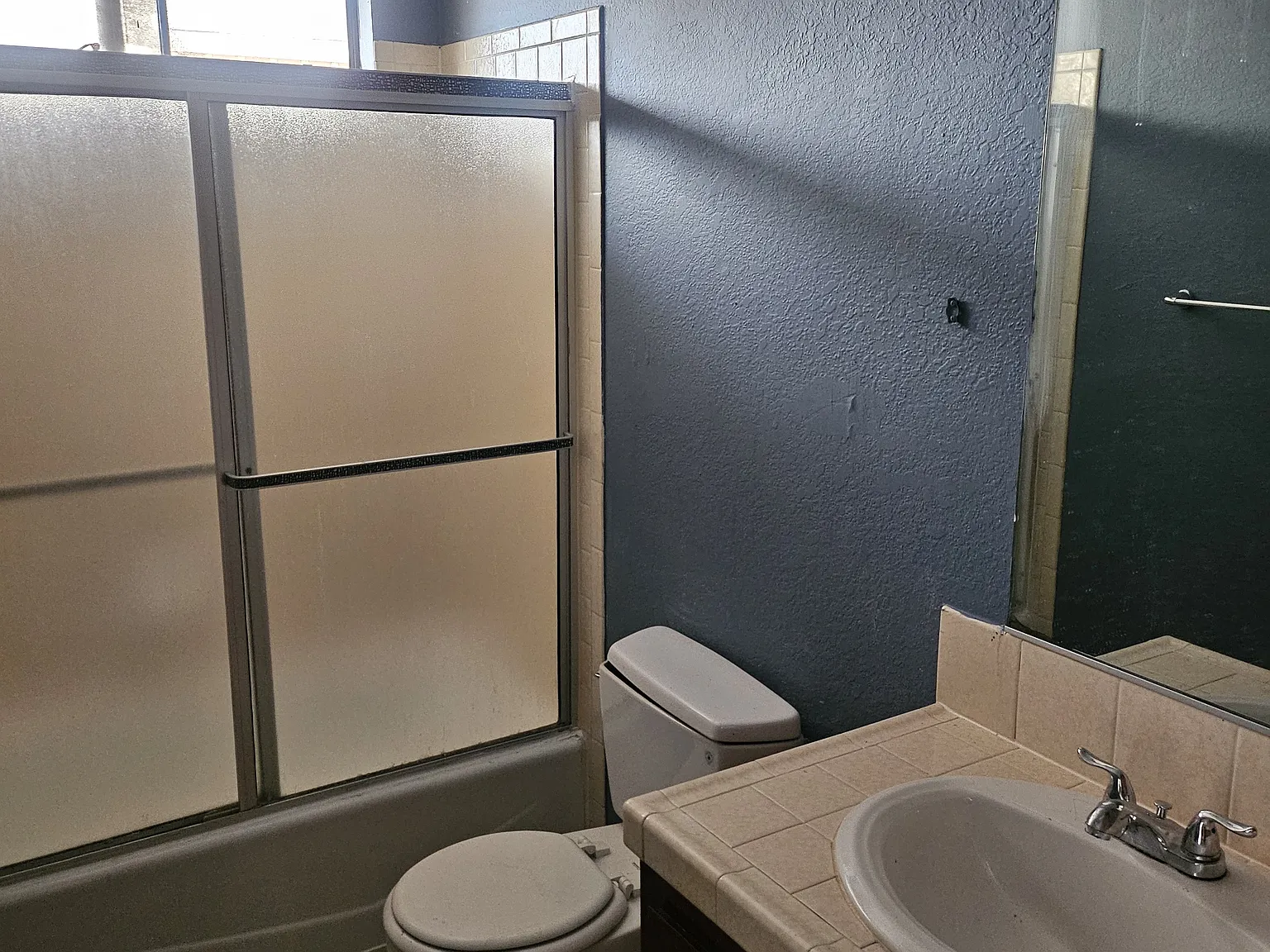1 bed, $1,300 — Photo 3