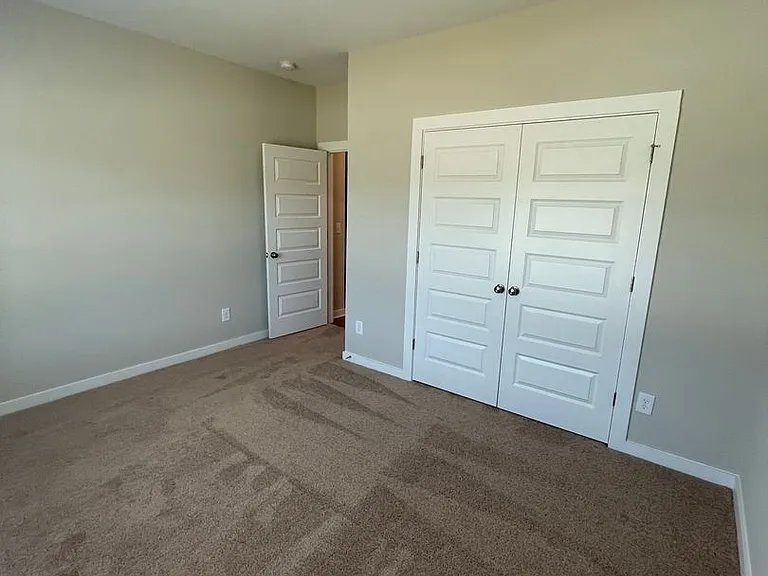 459 Troubadour Ln — Photo 37