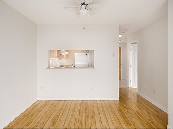 5th image of 1148 Heffley Cres #1301