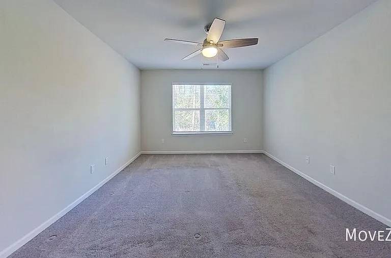 9319 Vineyard Grove Ln NE — Photo 36