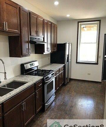 5th image of 7351 S Saint Lawrence Ave
