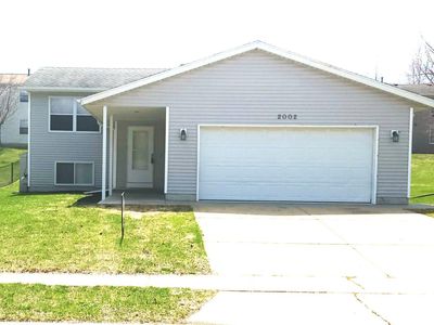 2002 51st St NW, Rochester, MN, 55901