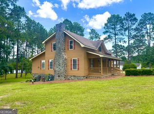11 Stover White Dr, Helena, GA 31037