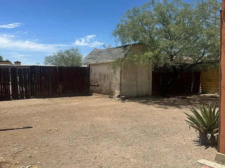 Hildreth-7150 — Photo 17