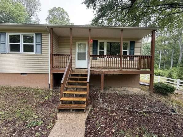 8438 Indiantown Rd, King George, VA 22485