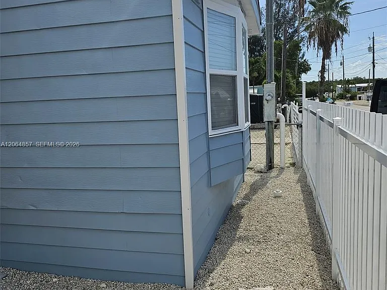 200 Buttonwood Ave #NA — Photo 32