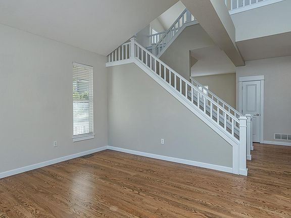 5th image of 10954 Dearborne Dr