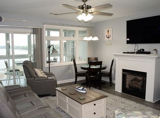 1273 Graves Harbor Trl, Huddleston, VA 24104