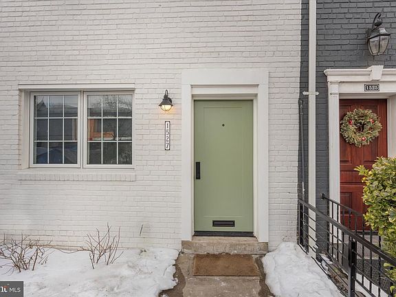 3rd image of 1527 K St SE