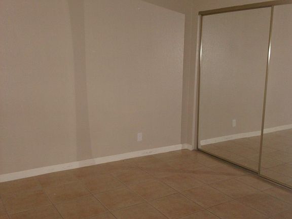 3rd image of 2979 Junpr Hill Blvd Unit 204