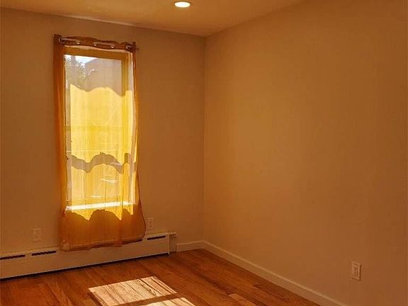 5th image of 834 New Lots Ave #2R