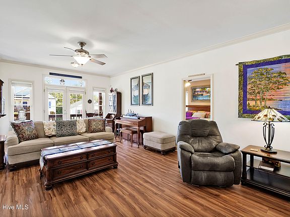 4th image of 155 NE 8th Street