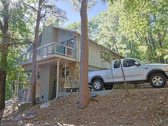 4th image of 321 Hummingbird Ln