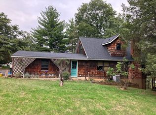 432 River Cliff Dr, Harpers Ferry, WV 25425