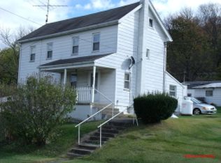 219 Goodsprings Rd, Stewartsville, NJ 08886